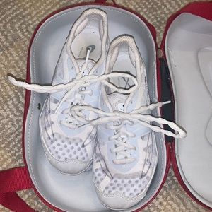 infinity cheer shoes! sz 6